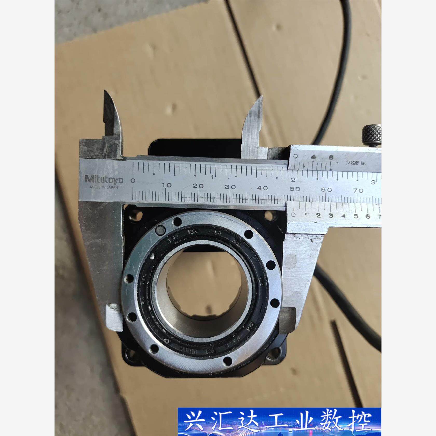 吉嘉GSN60-05K-SV中空旋转平台，电机型号MSMF0  询价下单