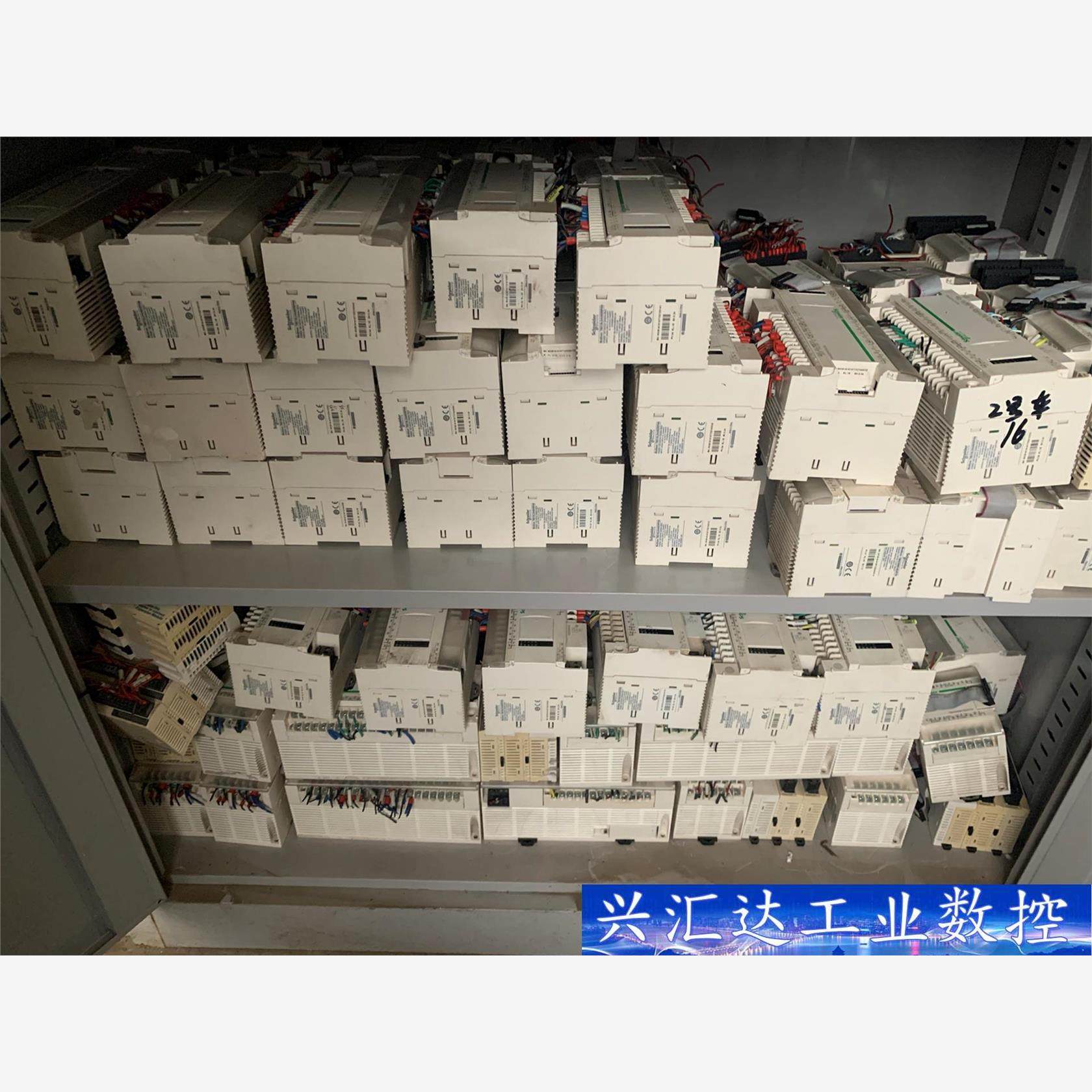 施耐德TM218LDA40DRPHN，TM2DMM16DRT 议价商品