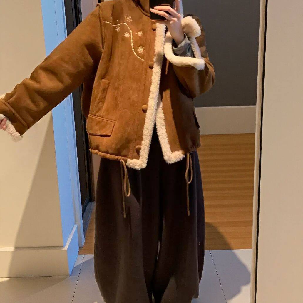 MISS KOREA-棕色设计感绣花外套女2025年冬季新款韩版加厚HP2157