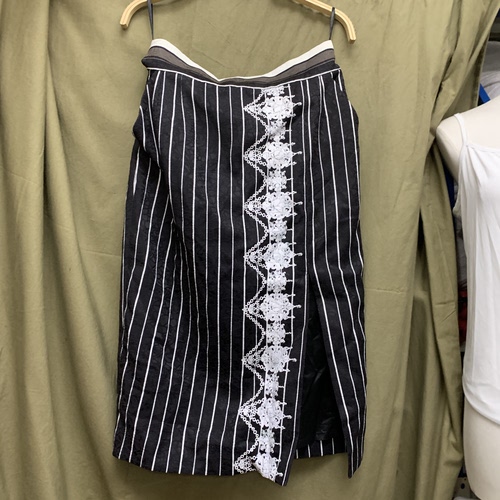 伊华欧秀品牌撤柜条纹半身裙新款女装百搭时尚休闲短裙女裙子w699