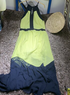 雪纺无袖连衣裙女夏季新不规则细褶法式A字碎花裙伊华欧秀w696