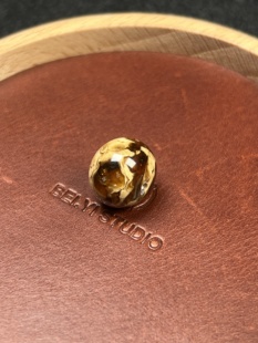 【特价】12.5mm+抚顺琥珀天花板血溶洞浓蜡妖花单珠（25年老料）