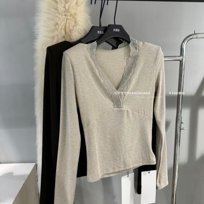 2025冬级V领蕾丝拼接加厚磨毛抓绒修身辣妹打底衫高弹力T恤