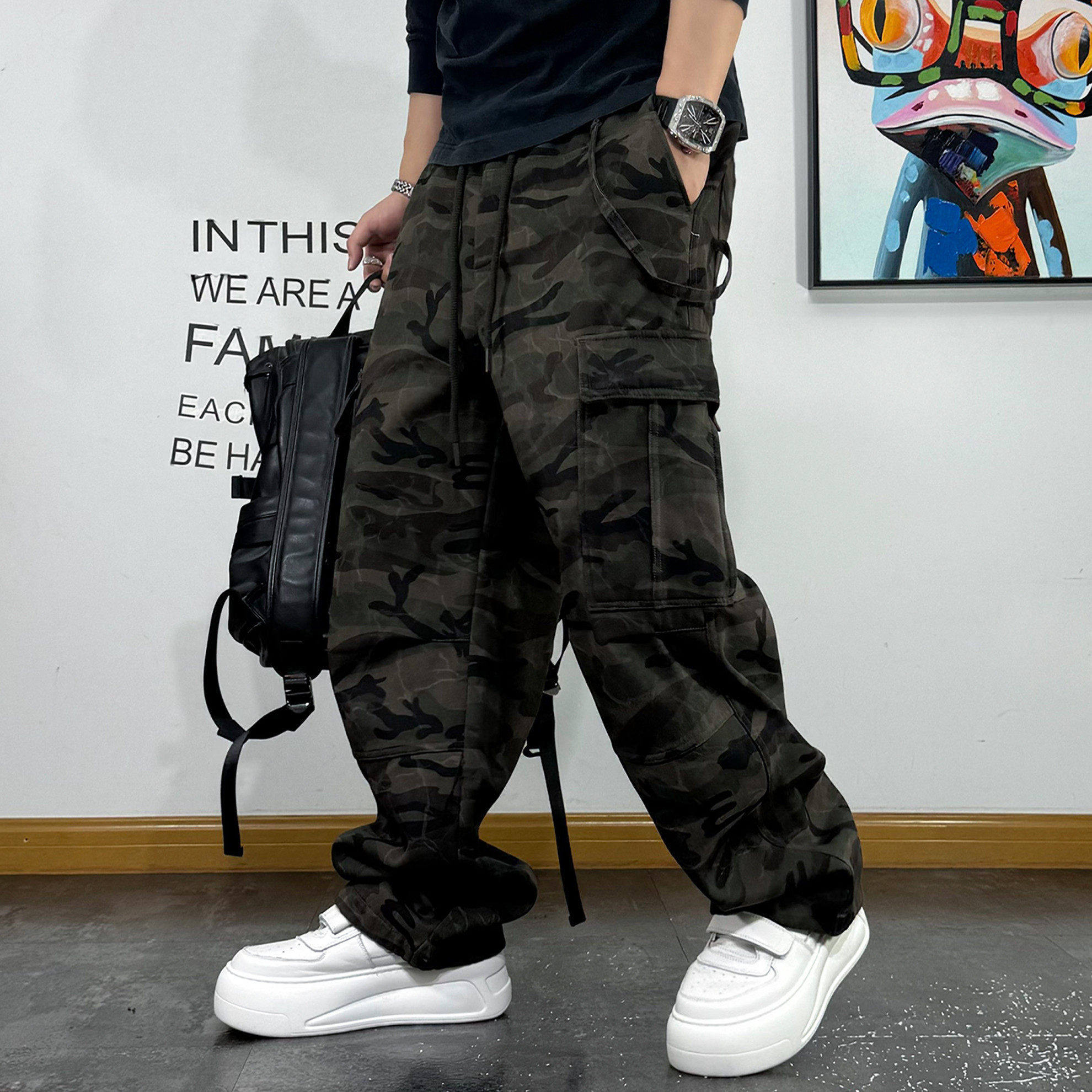 潮牌青年百搭休闲迷彩裤男宽松抽绳多口袋工装裤加绒直筒裤冬季款,男装,休闲裤,淘宝优惠券,粉丝福利购,淘宝优惠卷