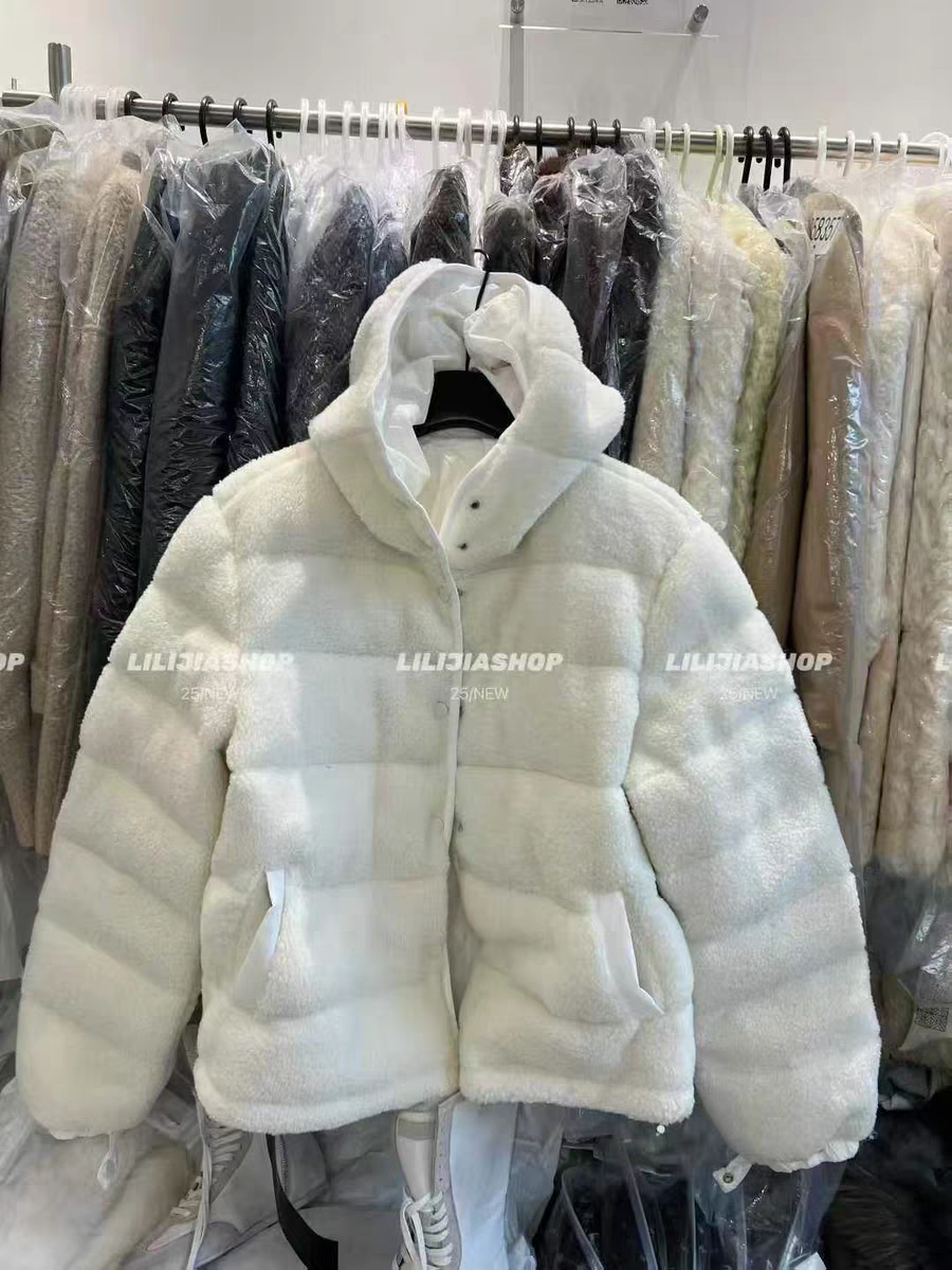 MH家 2025秋冬新款韩版时尚百搭宽松显瘦连帽羊羔毛羽绒外套女