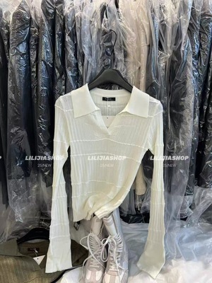 MH家 2025秋季新款V领高级感上衣竹节肌理翻领修身喇叭长袖针织