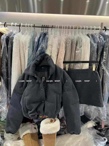 MH家 秋冬新品小个子深灰色羽绒棉外套+短裙两件套套装女