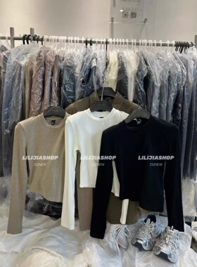 MH家 2025秋季新款韩版时尚百搭显瘦修身纯色垫肩圆领长袖T恤女