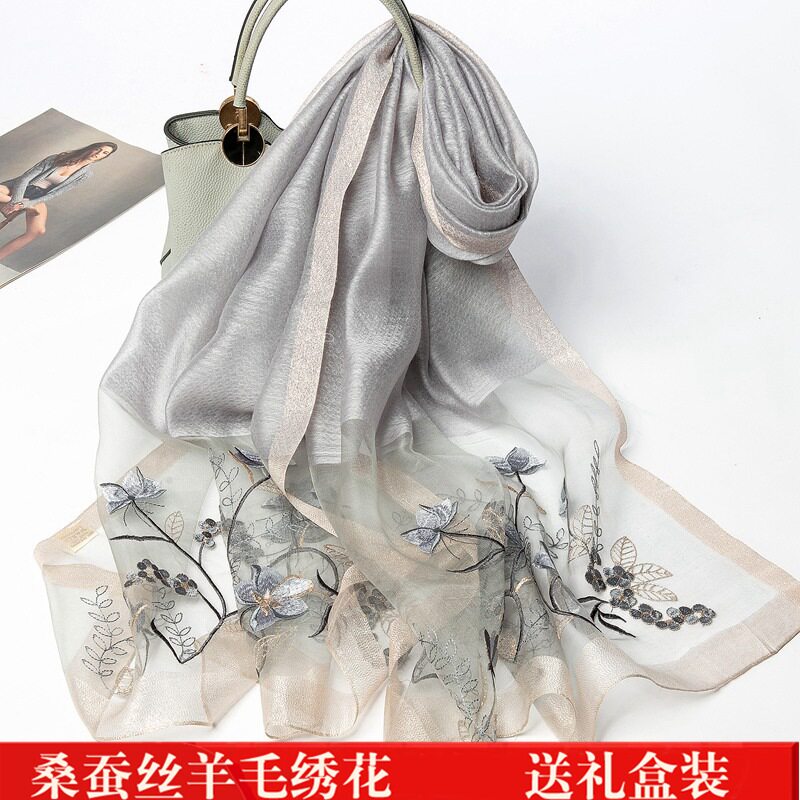 真丝女羊毛长款围巾披肩刺绣丝巾围巾/丝巾/披肩