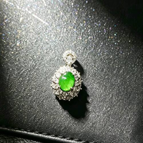 【香香专属】天然A货翡翠满绿蛋面吊坠