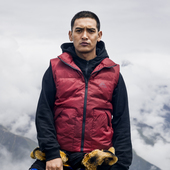 AK男装 复古和平珠峰防风防水反光印花立领羽绒马甲男 秋冬新款