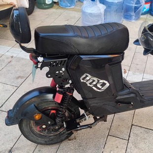 适用四季星/格士铃/台铃/深远009改装配件一体坐垫短尾架座包座垫