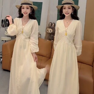 2026春夏季百搭时尚气质显瘦淑女蕾丝花边拼接灯笼袖高级感连衣裙
