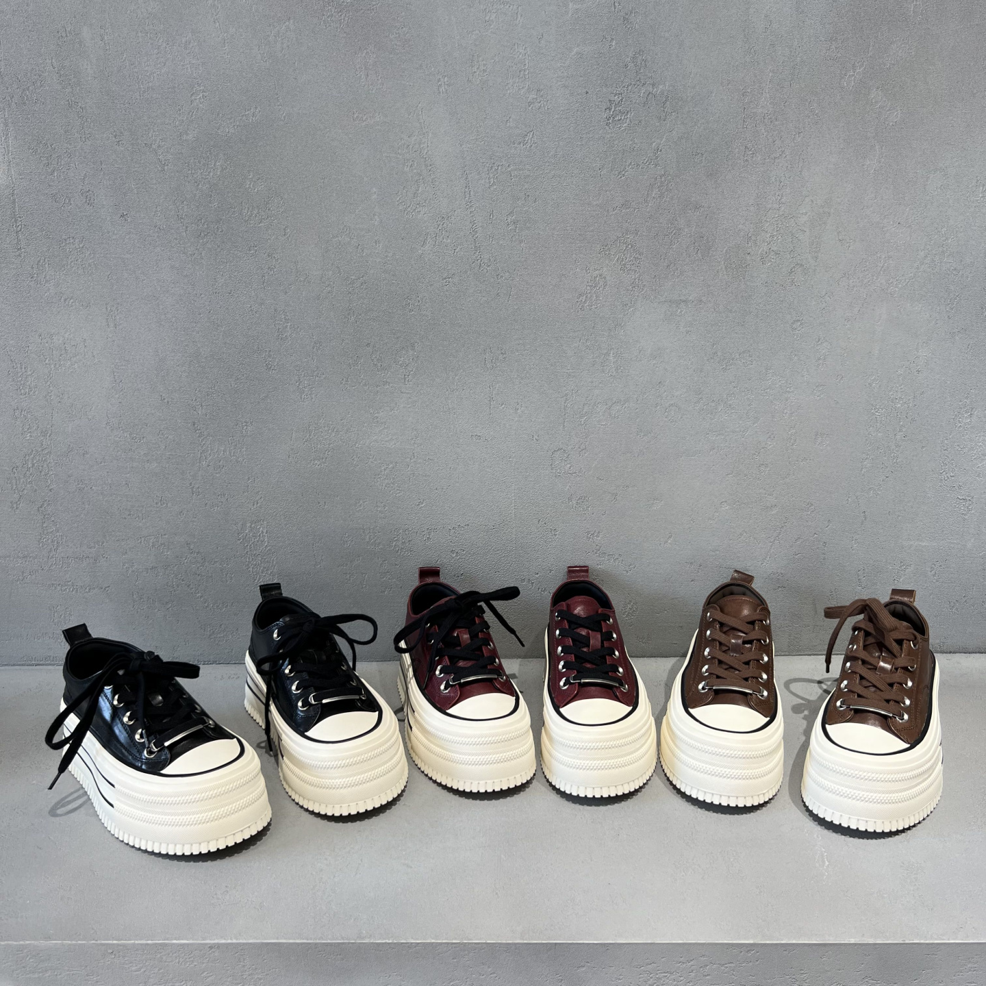 先锋名典女鞋2025秋新款欧货真皮厚底增高系带休闲鞋百搭松糕板鞋