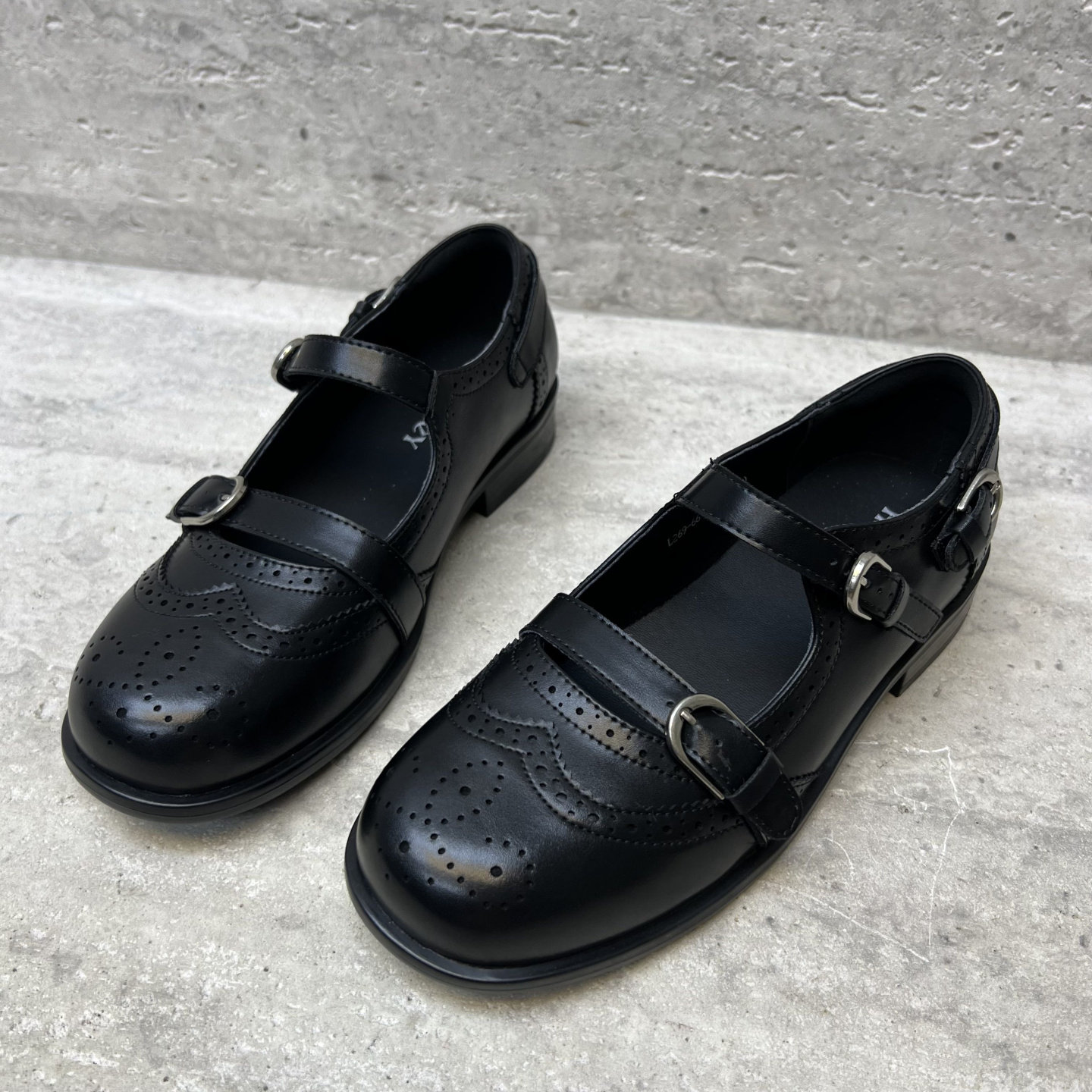 欧洲站2026春季新款欧货女鞋低跟平底圆头皮带扣英伦皮鞋玛丽珍鞋,女鞋,玛丽珍鞋,淘宝优惠券,粉丝福利购,淘宝优惠卷