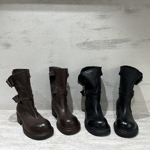 真皮粗跟皮带扣套筒中筒靴马丁靴