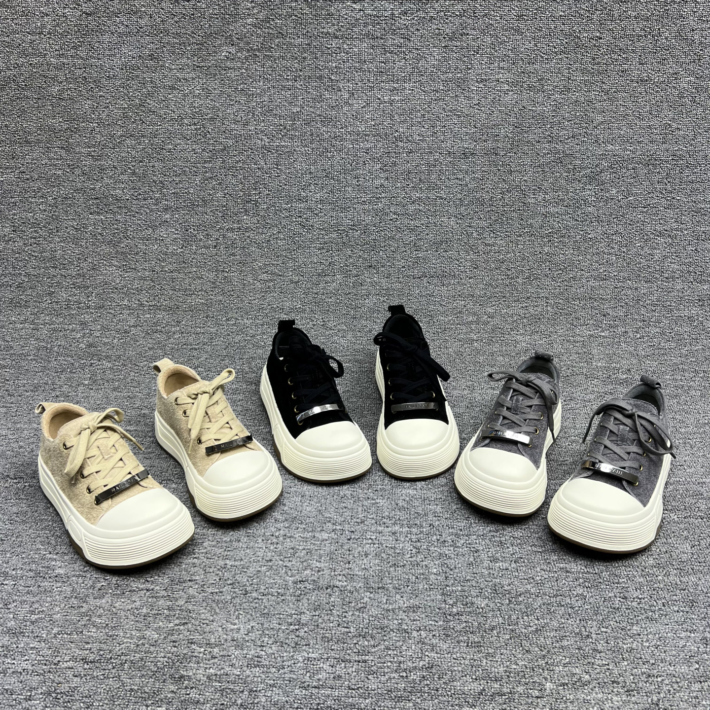 系带磨砂皮百搭板鞋运动松糕鞋女