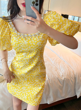 2025夏季新款法式重工钉珠碎花包臀裙甜美气质泡泡袖连衣裙20097