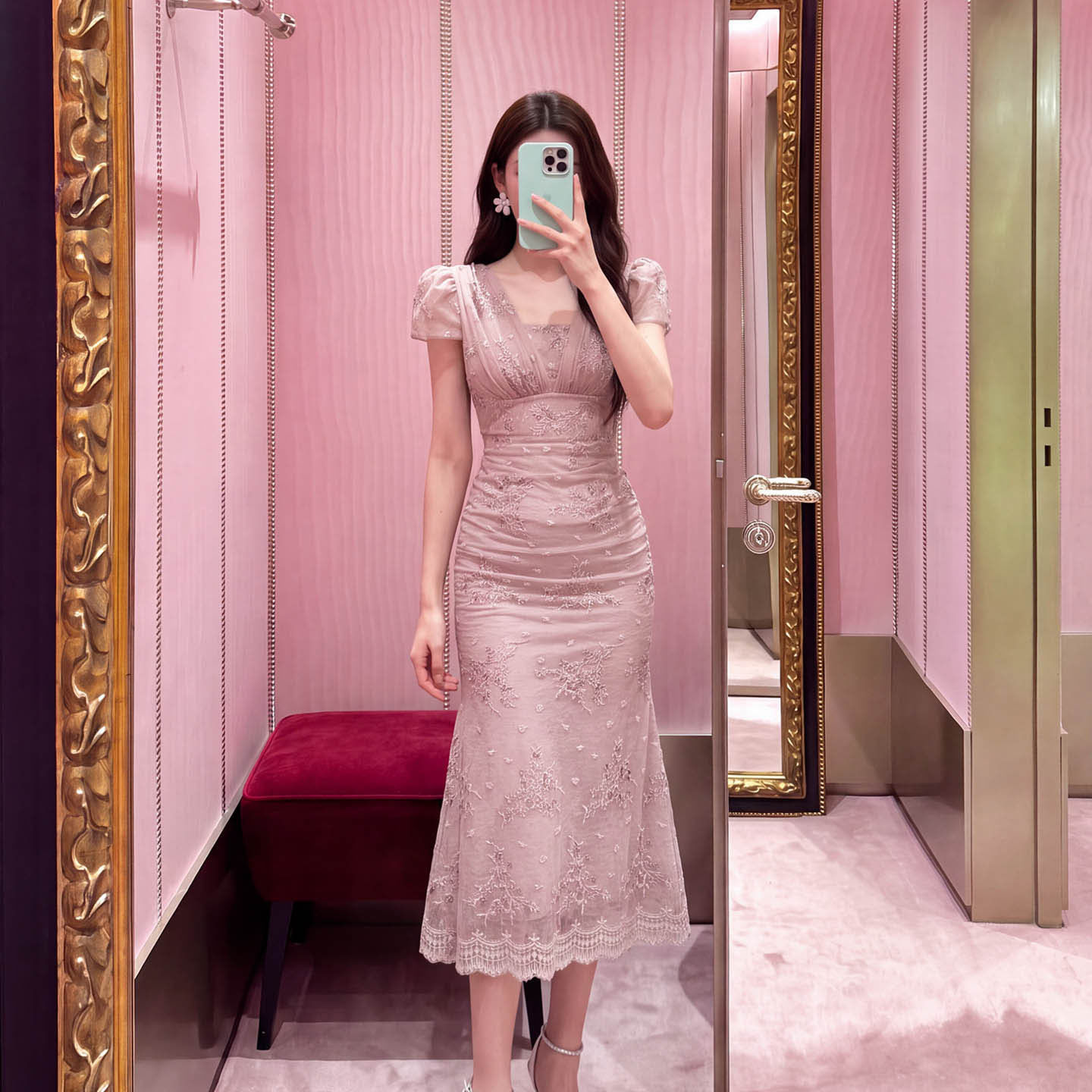 主持人宴会晚礼服裙2026夏季新款女装V领修身包臀蕾丝连衣裙65722
