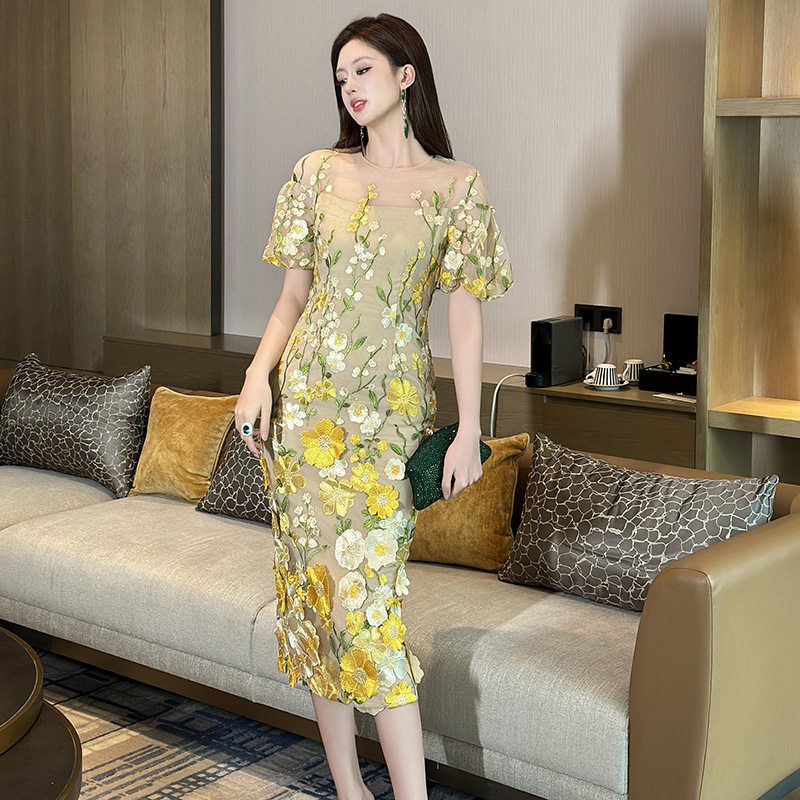 战袍礼服裙2026夏季新款女装法式立体花朵设计感网纱连衣裙9032