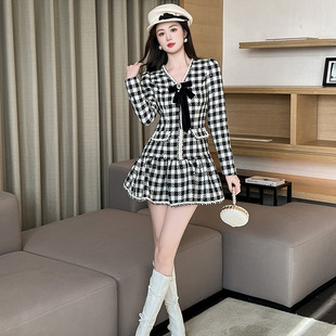 富家千金裙子2025秋冬装新款小香风气质收腰蓬蓬毛呢连衣裙21509