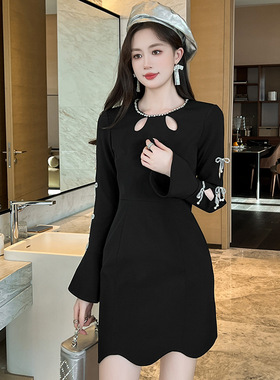 千金风黑色连衣裙女2025新款名媛气质重工镶钻a字小黑裙子11368