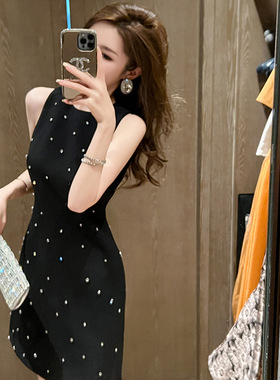 2025夏季新款女名媛性感露背镶钻派对小黑裙法式气质连衣裙20655