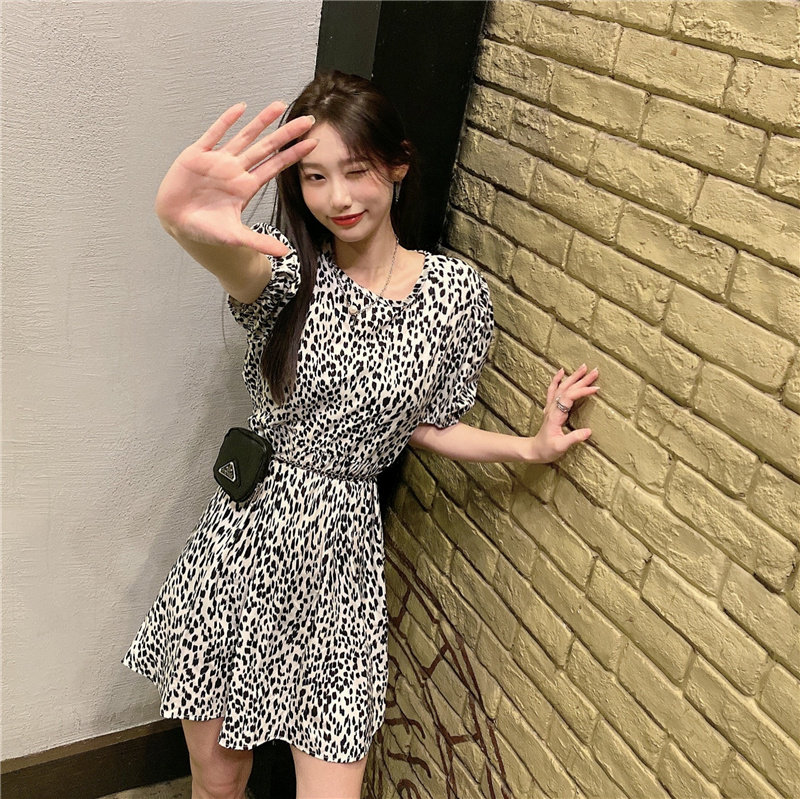 Real price, retro and trendy milk leopard Korean classic girl's lovely western style leopard print dress