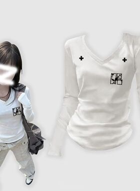 V领中大童t恤女2025新款秋季上衣长袖百搭印花修身正肩显瘦学生潮