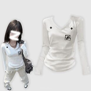 V领中大童t恤女2025新款秋季上衣长袖百搭印花修身正肩显瘦学生潮