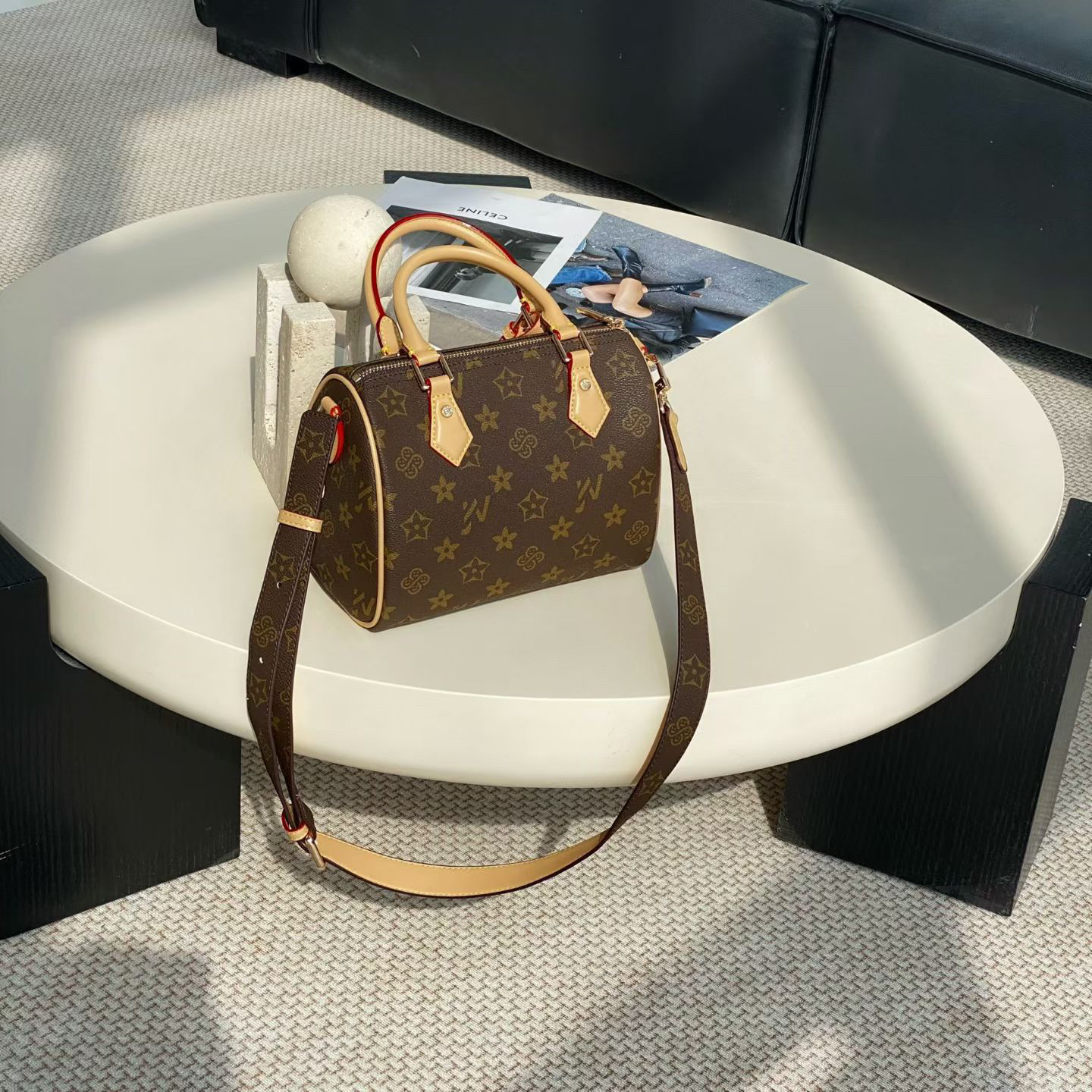 原创轻奢老花枕头包女包2026新款高品质波士顿包时尚洋气百搭单肩