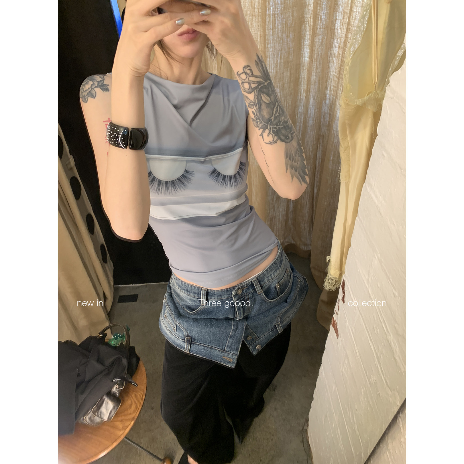 THREE GOOOD殷三吉 内搭界新宠！睫毛印花背心女 半高领挖肩上衣