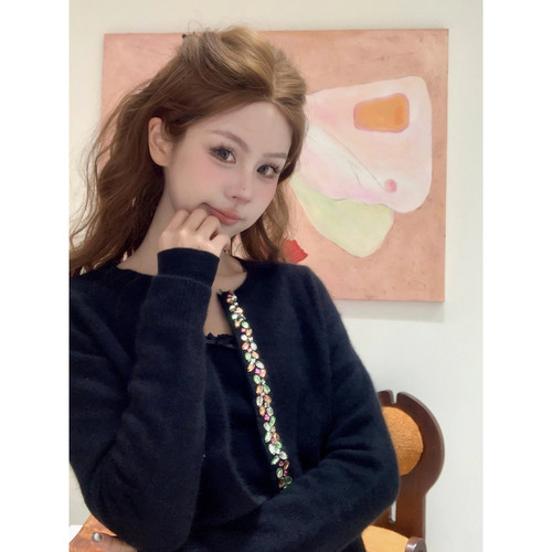 THREE GOOOD殷三吉 钉钻花边针织开衫DZZ240030