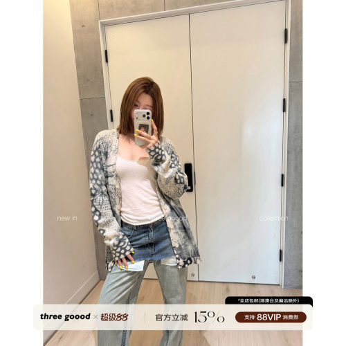 THREE GOOOD殷三吉 绵羊毛手绘印花外套拉毛V领宽松百搭针织开衫
