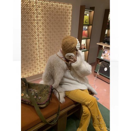 THREE GOOOD/三吉 线形记忆绑带设计灯芯绒喇叭裤SSK241169