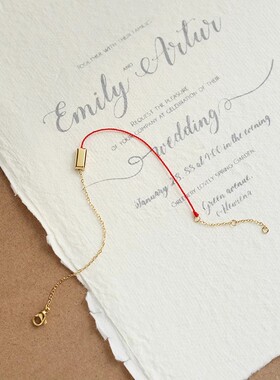 日韩时尚小巧个性简约巧克力红绳金砖红绳手链女钛钢镀金手饰精致