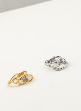 欧美跨境新款三环相扣百搭钛钢镀18K金戒指指环中指食指INS风夜店