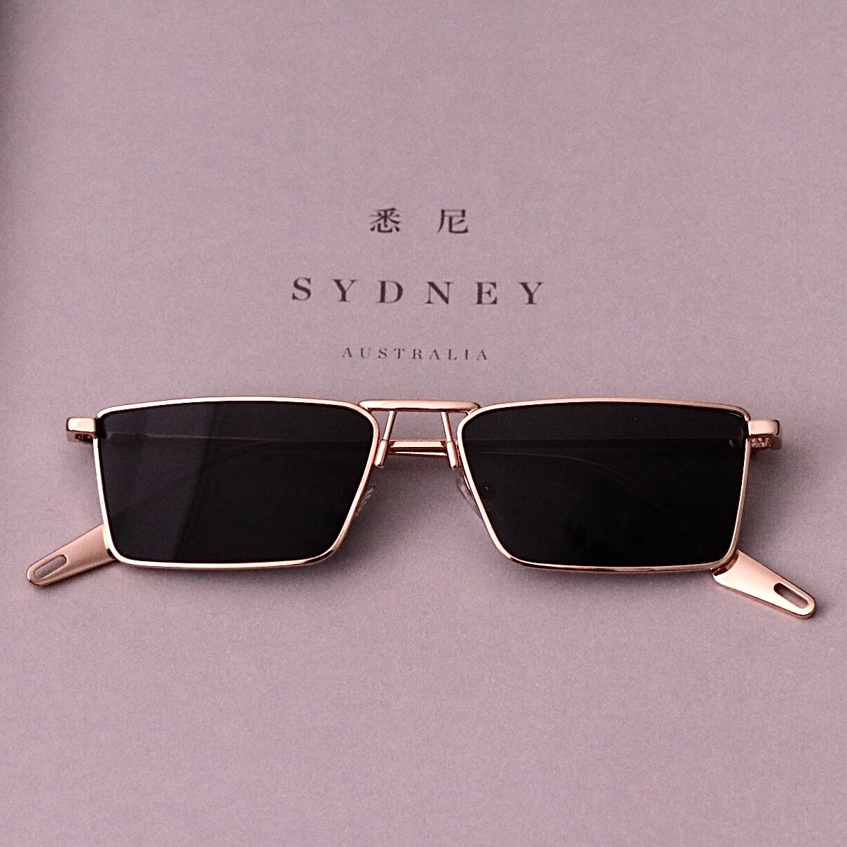 轻奢复古老钱风26新款潮牌墨镜女朋克男防紫外方框百搭欧美太阳镜