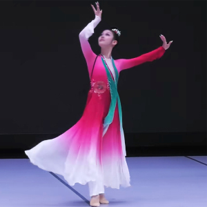 剧目服《水涧嬉》演出服女2024