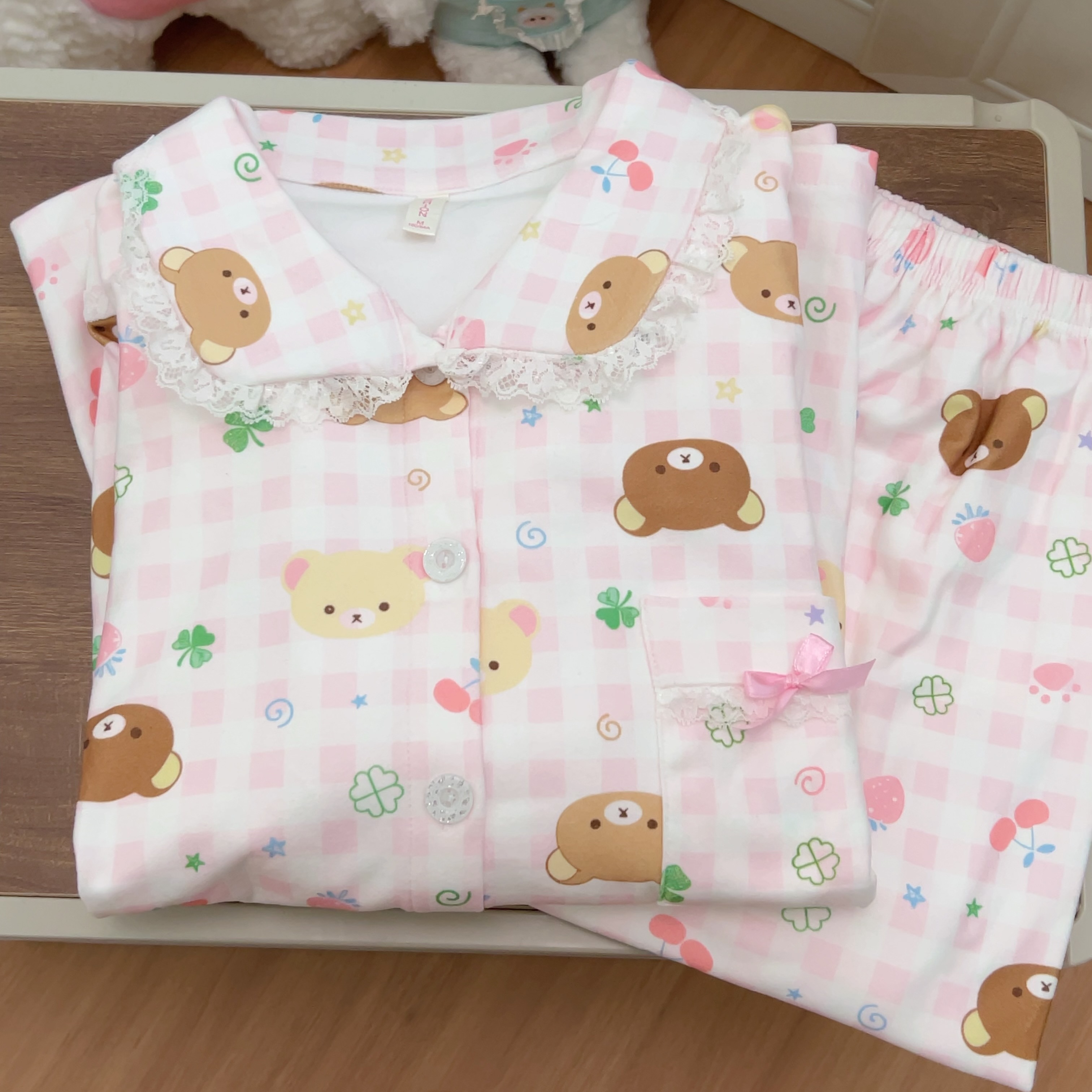 粉格轻松熊冬季德绒睡衣女卡通可爱蕾丝花边翻领秋冬保暖家居服