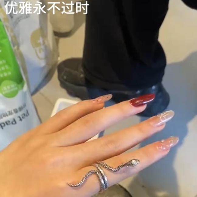 创意烟架抽烟夹指环男士戒指