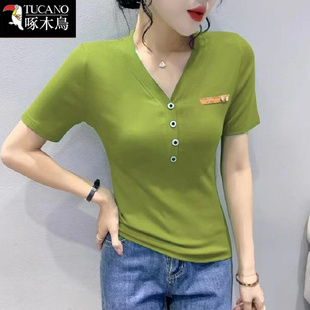 爆款 V领套头纯色t恤女中年妈妈装 小众上衣夏季 短袖 薄款 啄木鸟正品