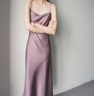 显瘦柔美西装 法式 修身 新款 打底裙 高端缎面吊带连衣裙女夏季