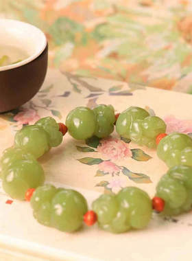 天然和田玉黄口料发财猪手串