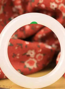 正品和田玉少女款白玉手镯天然玉石证书青海老料钢板料白玉玉镯