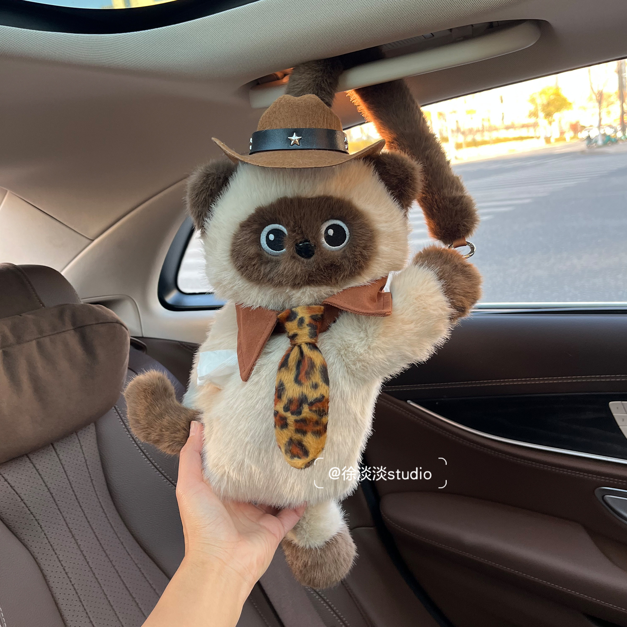 西部牛仔帽暹罗猫汽车纸巾袋创意个性车载纸巾盒可爱车内饰礼物