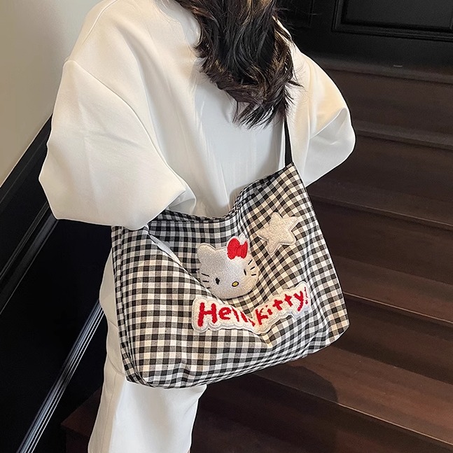 日本代购GP可爱HelloKitty格子单肩包女卡通大容量斜挎帆布通勤包