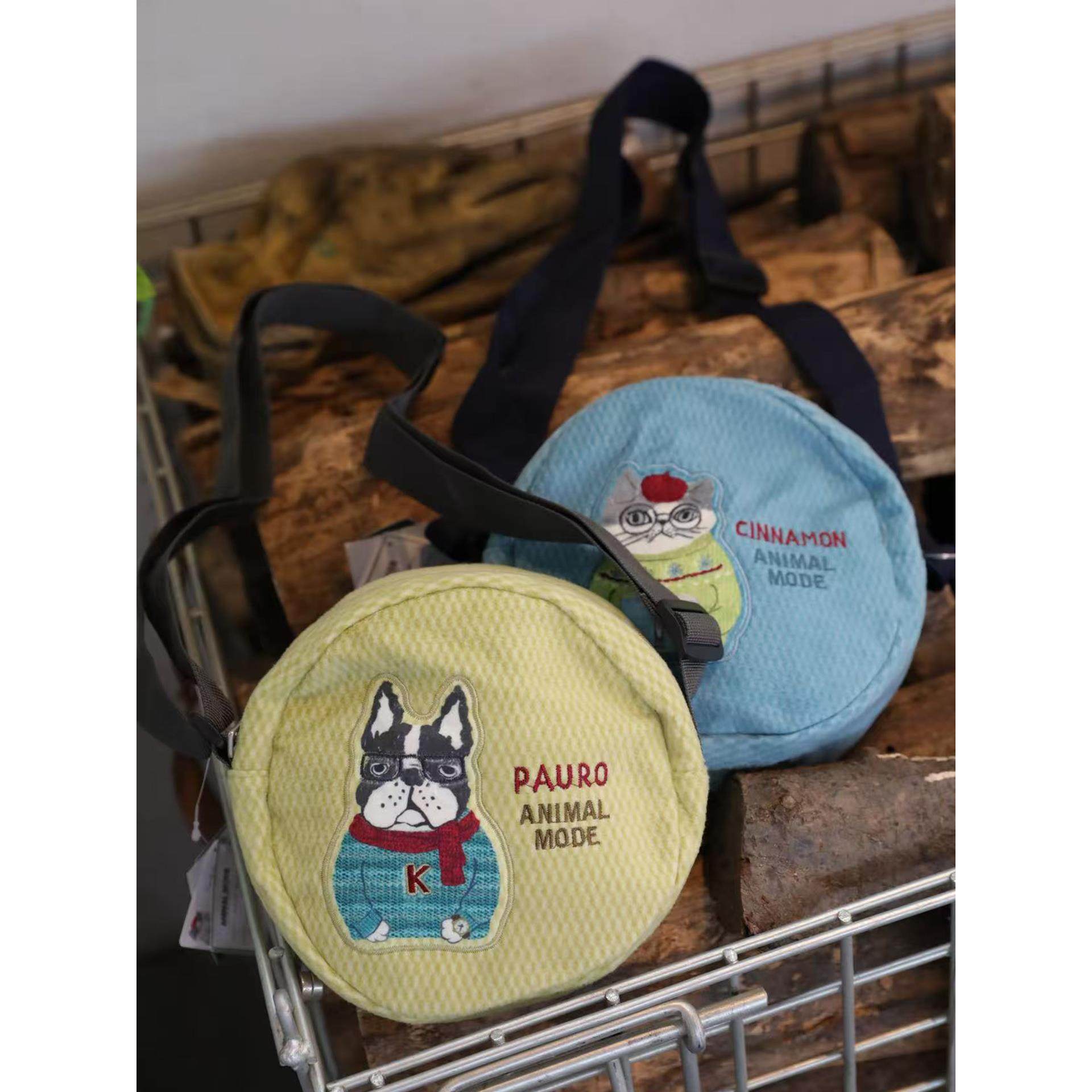 日本代购字母刺绣自愈系萌宠轻磨毛圆形斜挎包迷你单肩包通勤逛街,箱包皮具/热销女包/男包,小方包,淘宝优惠券,粉丝福利购,淘宝优惠卷