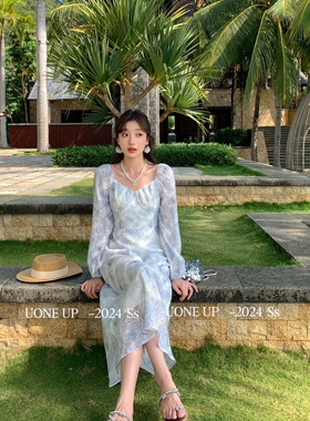 UONE法式优雅气质高级感提花连衣裙2025秋温柔风收腰显瘦长袖长裙