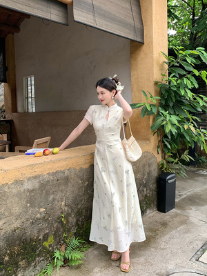 酒午自制改良旗袍领绣花连衣裙